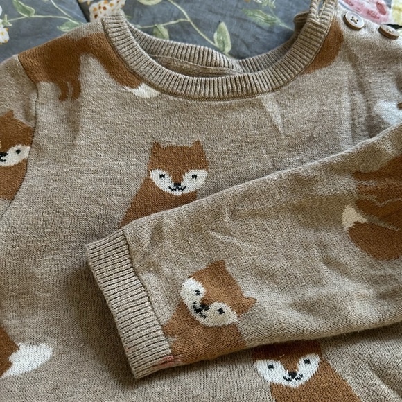 Two piece Sweater Set - Picture 2 of 5